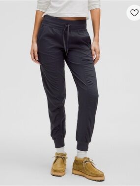 Lululemon Dance Studio Jogger in Navy Blue. Size 10